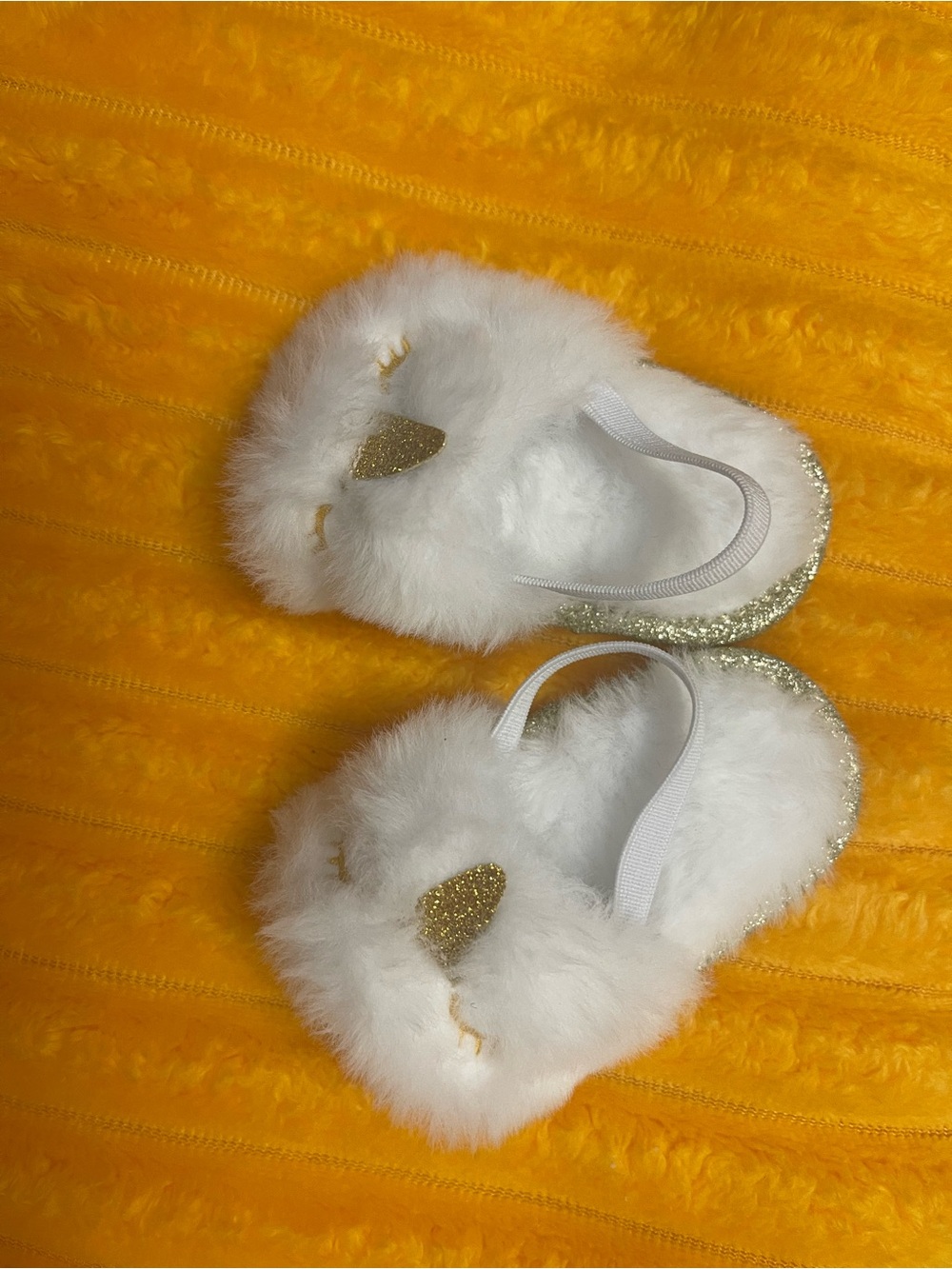 SHEIN White Plush Baby Unicorn Slip-On Sandals with Gold Glitter